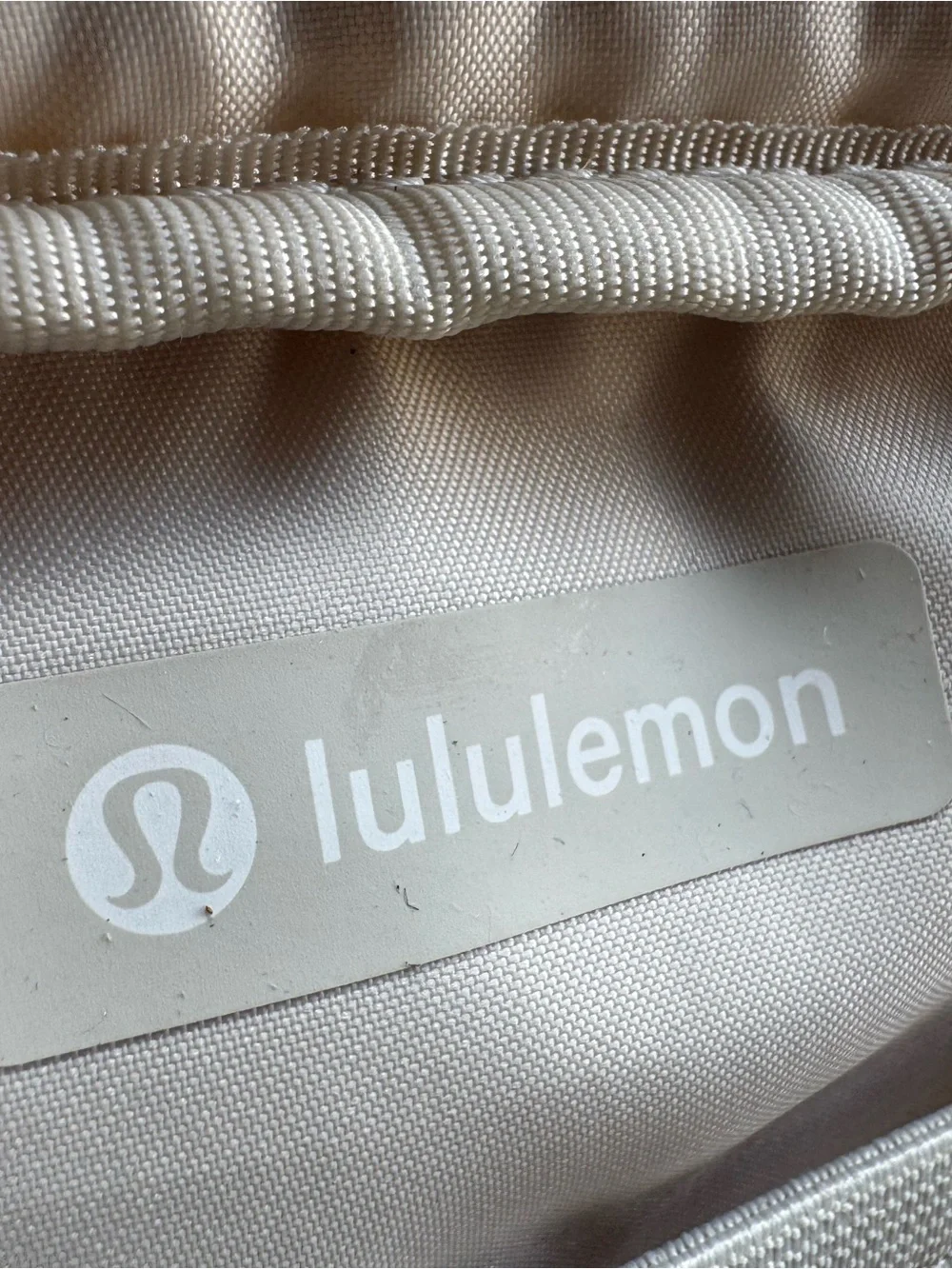 lululemon Everywhere Belt Bag Sherpa Fleece Beige Zip Waist Pack 3 Pockets